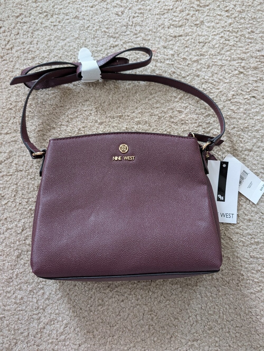 NWT Nine West Plum Pebbled Crossbody Bag - Picture 1 of 5